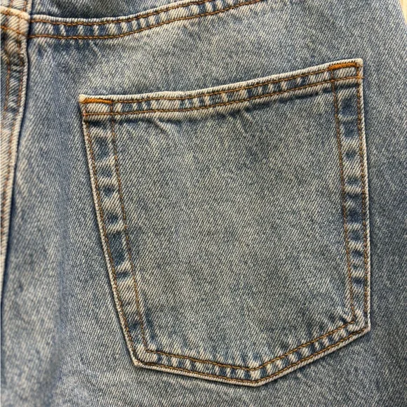 Zara High Waist Mom Jeans Light Wash Denim Size 4, 100% Cotton ✨ - Picture 6 of 8